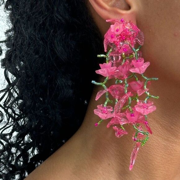Zara Jewelry - Flower drop earrings M711